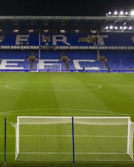 La date Everton vs Liverpool a été décidée alors qu'Arne Slot a rendu la faveur lors d'un match reporté