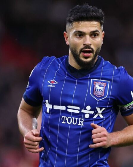 La raison pour laquelle Sam Morsy d'Ipswich a refusé de porter le brassard LGBT+ Rainbow a été expliquée