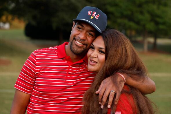 Tony Finau fait la fête avec sa femme Alayna Finau