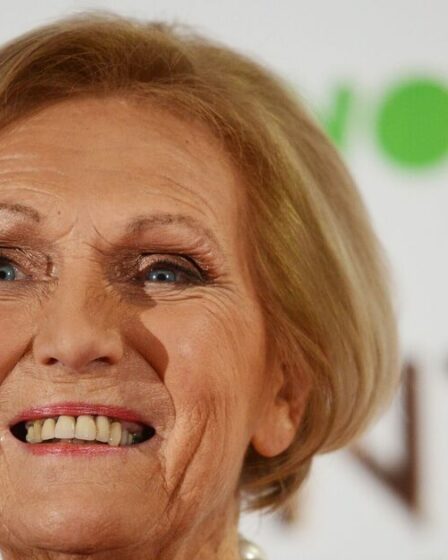 Mary Berry parle d'une épreuve de santé potentiellement mortelle qui l'a rendue incapable d'utiliser ses jambes