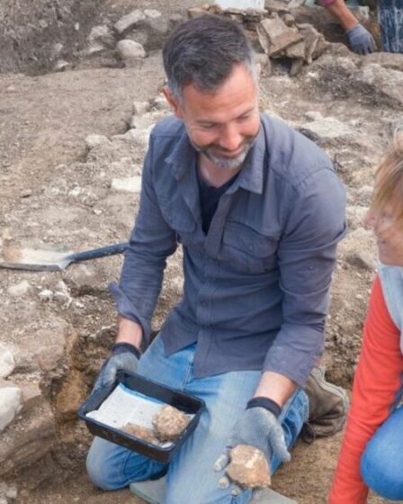 Percée archéologique alors que des experts découvrent une villa romaine historique au Royaume-Uni avec des bains publics