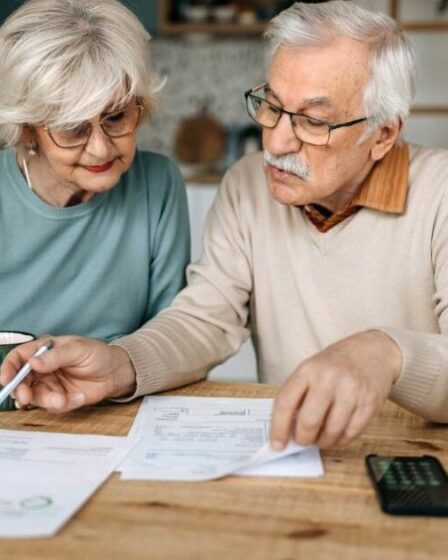 Une étape simple réduit de 140 £ les factures de gaz et d'électricité pour éviter la hausse du plafond énergétique