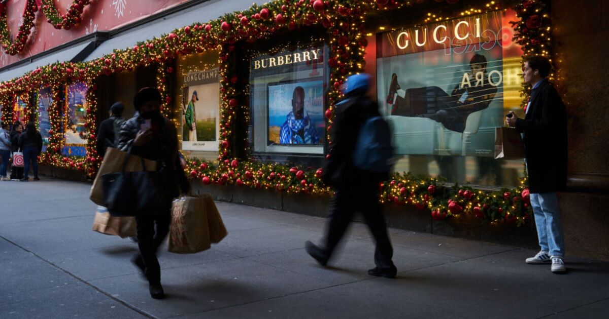 Une femme se rend à New York pour Noël mais remarque un « arrêt » majeur