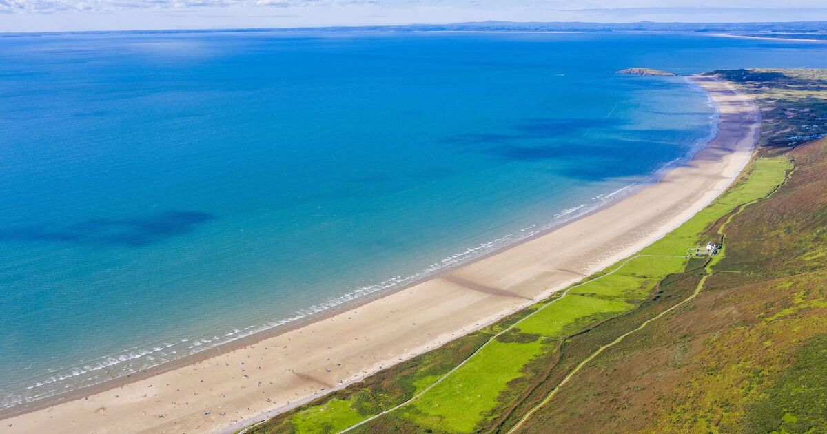 Le « mannequin des plages britanniques » obtient une note de 9,26 sur 10 — ce n'est pas en Cornouailles