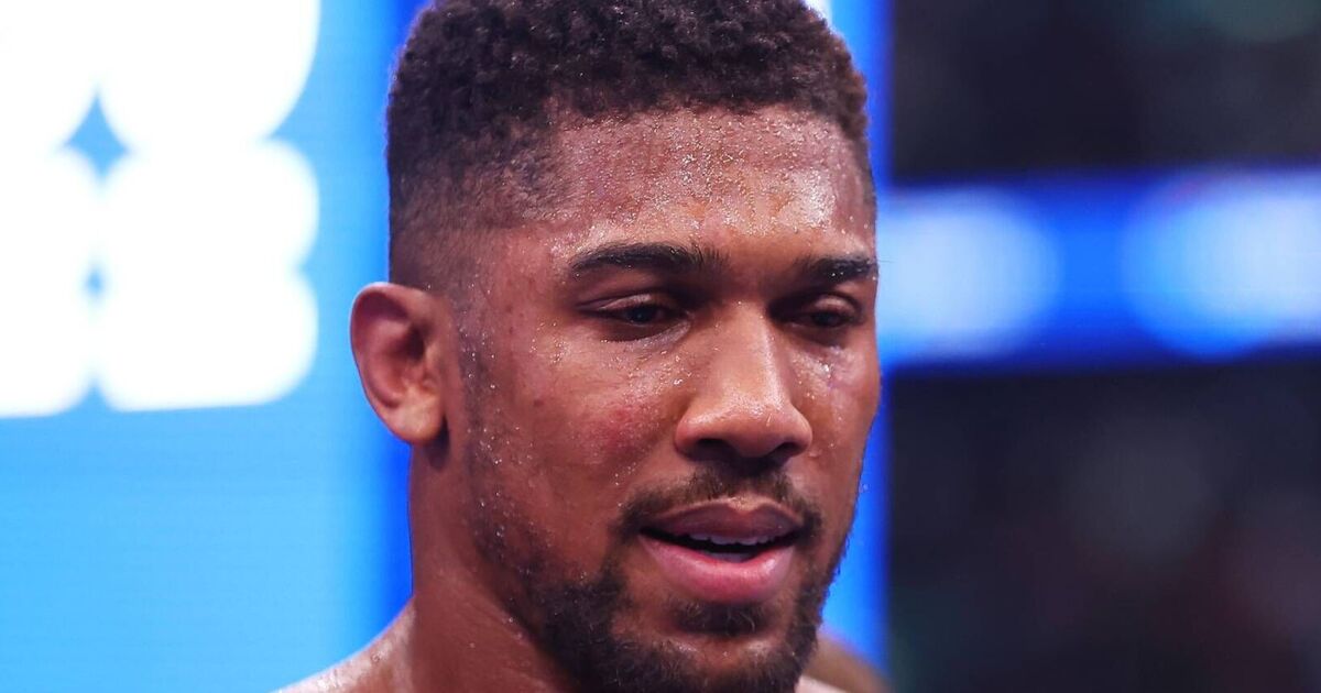 La défaite d'Anthony Joshua face à Daniel Dubois est imputée aux « choses qui tournent mal » avant le combat