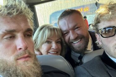 Le langage corporel de Jake Paul en dit long alors qu'il se retrouve face à Conor McGregor