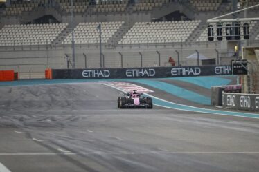 L'équipe de F1 « conclut » un accord alors que le pilote s'aligne pour la hache avant même le début de la saison