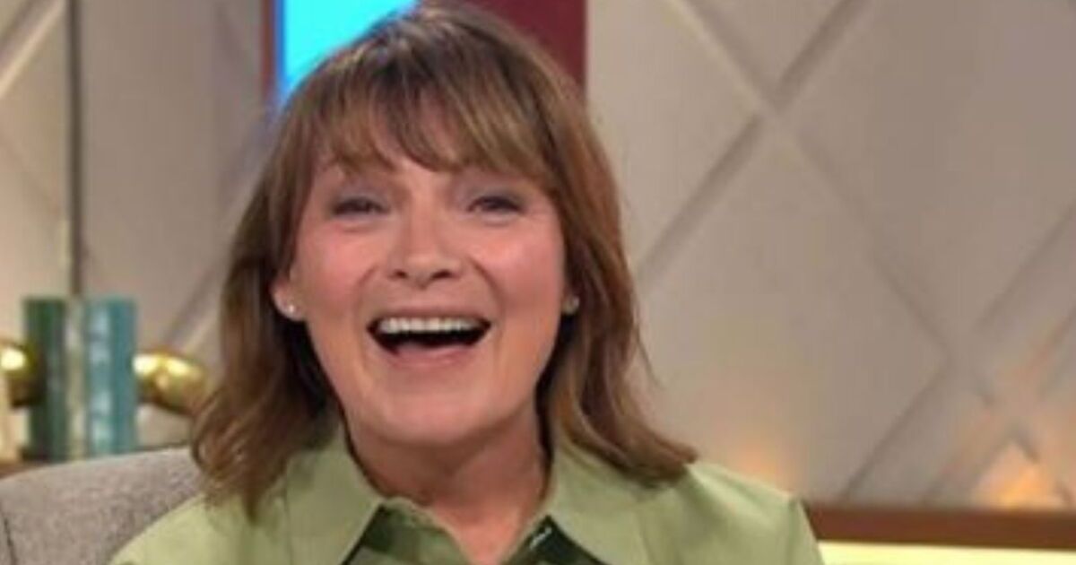 Lorraine Kelly partage un message émouvant alors qu'elle berce sa petite-fille Billie