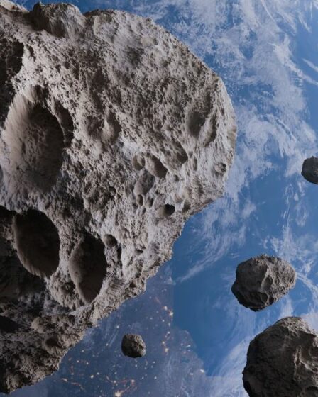 Les prédictions des astronomes comme le risque d'astéroïdes frappent la Terre en 2032