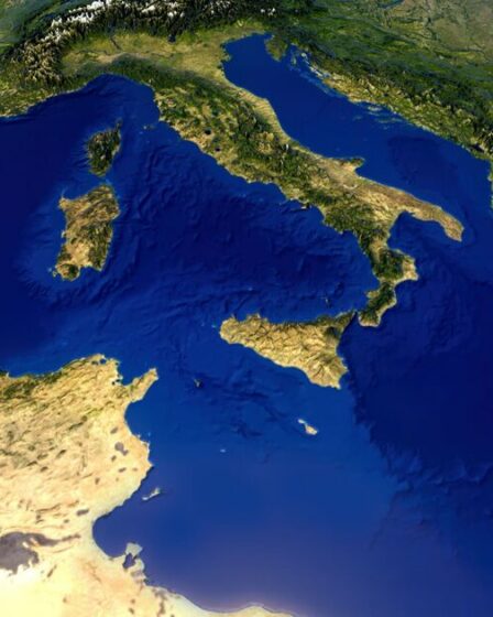 Percille scientifique après des preuves de «Megaflood» que la mer populaire «remplie» a révélé