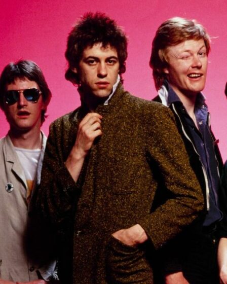 Boomtown Rats Stars `` Deathbed 'Wish alors que le groupe se prépare pour marquer Milestone