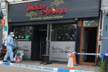 Garçon, 15 ans, et l'homme arrêté après que le restaurant d'Ilford, le feu en laisse trois dans un état critique