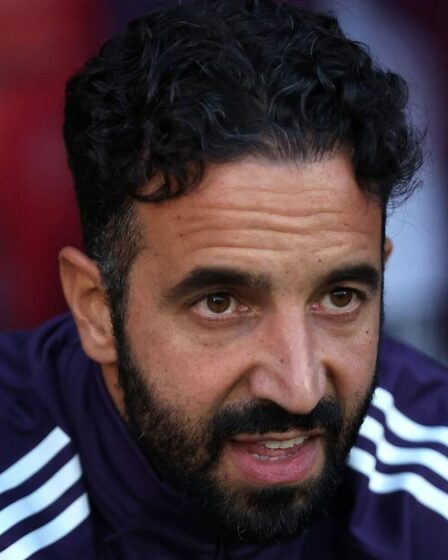 L'homme est-il utd que Ruben Amorim devrait-il? Qui devrait le remplacer? Voter maintenant