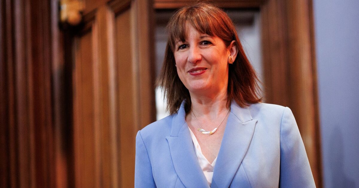 Rachel Reeves a avancé avec un raid fiscal 'malgré un énorme jalon de 10 milliards de livres sterling