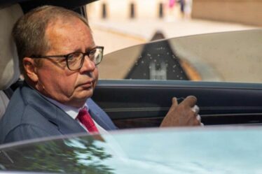 Russie Attack Live: Fuming Lammy Invoque l'ambassadeur russe alors que Starmer réagit pour grève