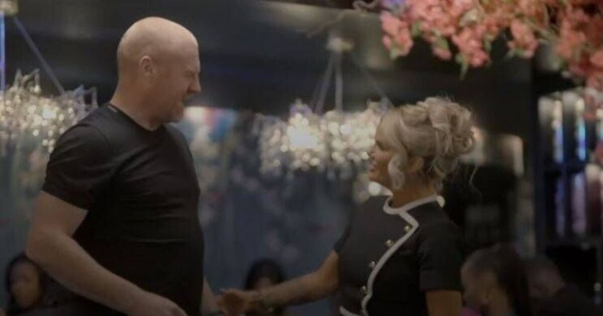 Sean Dyche invite «Qu'est-ce que le f ** k? Réponse alors que l'icône de football apparaît sur les célébrités va datant