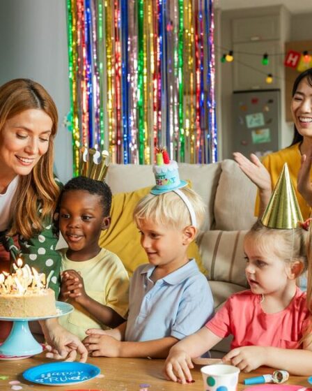 Cinquième des parents qui commencent à réaliser de la vraie raison pour les enfants ne sont pas invités à des fêtes d'anniversaire
