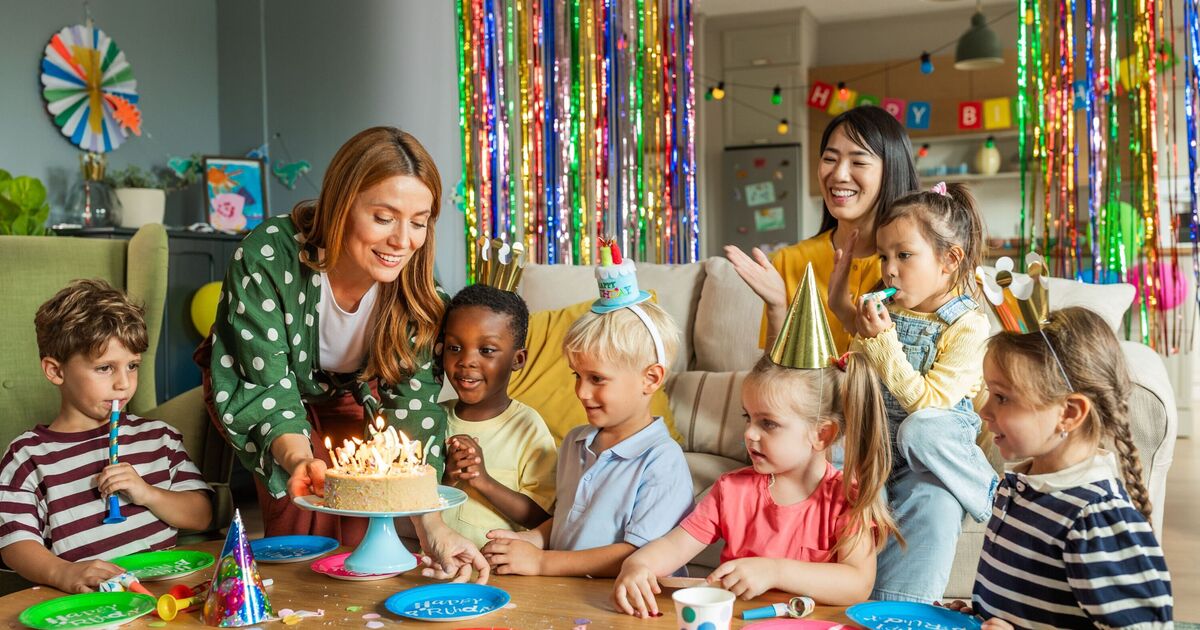 Cinquième des parents qui commencent à réaliser de la vraie raison pour les enfants ne sont pas invités à des fêtes d'anniversaire