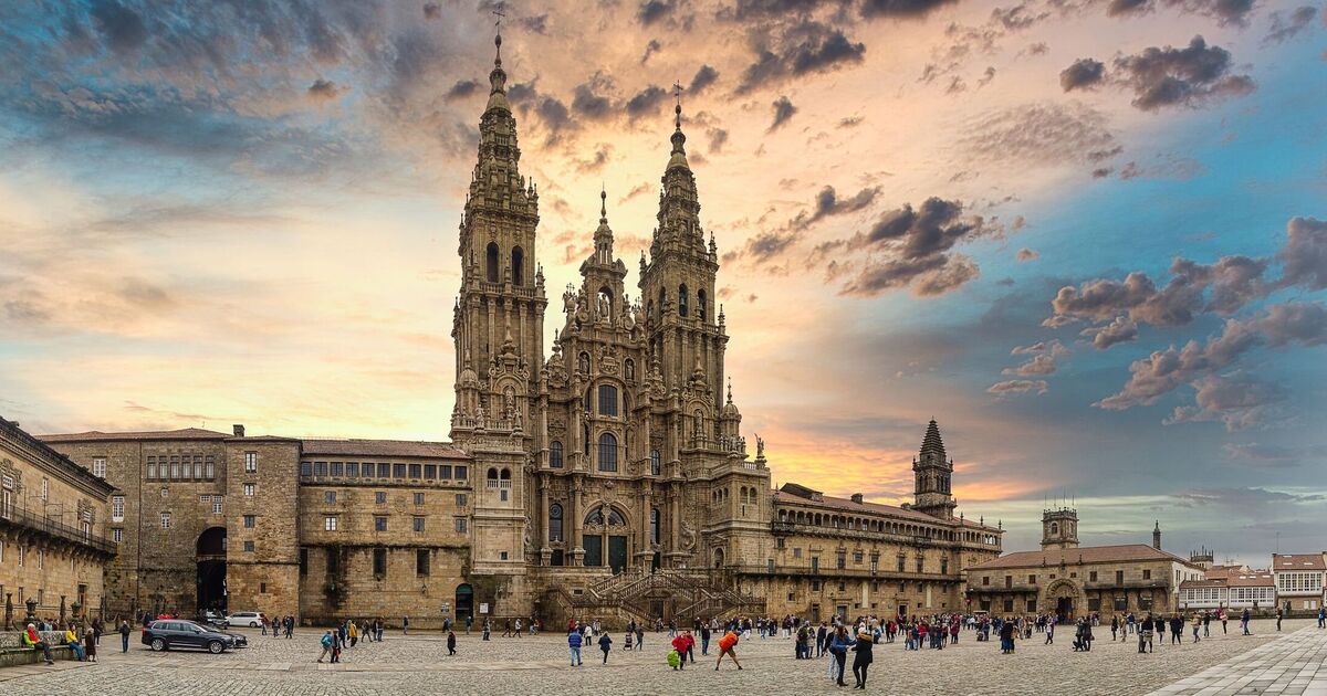 Fury dans le hotspot espagnol comme des bâtiments «vidés» et des bâtiments abandonnés blâmés aux touristes