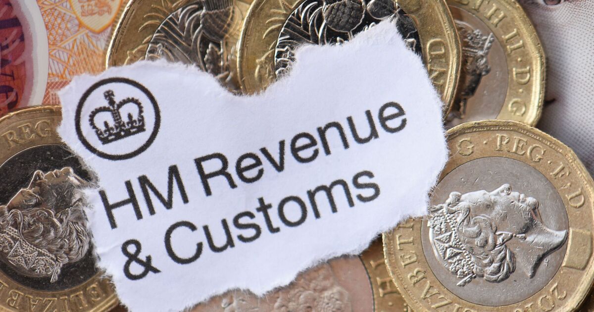 HMRC prenant de l'argent à des personnes avec plus de 5 000 £ de compte bancaire