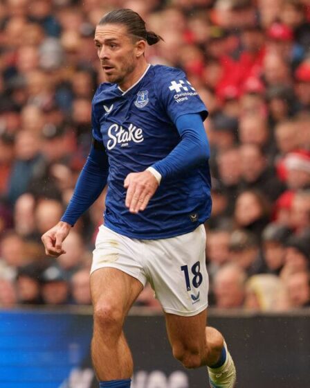 Jack Grelish a enfreint la règle peu connue à Liverpool vs Everton mais n'a pas été puni