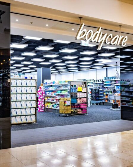 La chaîne de rue High Street s'effondre à l'administration avec 32 magasins de fermeture et 450 emplois coupés