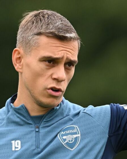 La position de transfert de Leandro Trossard s'est clairement indiquée après 19 millions de livres sterling `` Bid '' Arsenal