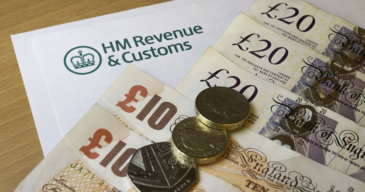 Le HMRC émet un message fiscal urgent aux personnes avec 1 000 £ avant la date limite d'octobre