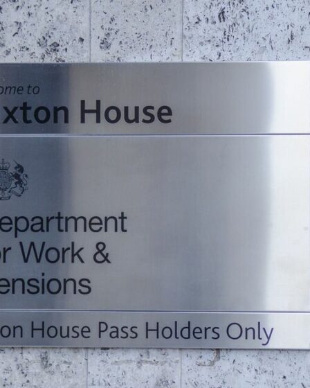 Les retraités de l'État de DWP pour recevoir 3 cadeaux supplémentaires d'une valeur de 460 £ - Vérifiez si vous êtes éligible