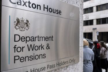 Les retraités de l'État qui atteignent un certain âge peuvent réclamer jusqu'à 105 £ de revenu hebdomadaire