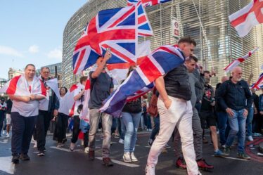 L'hôte du GMB dit «Ne condamnez pas les hommes blancs» au milieu des manifestations de Tommy Robinson