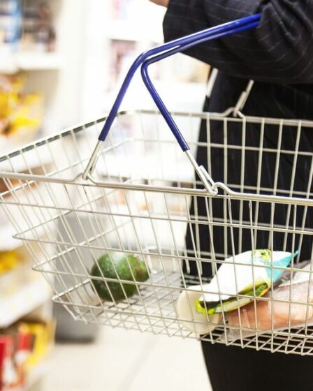 L'inflation alimentaire basée sur Soar alors que le chef d'Aldi envoie un avertissement à Rachel Reeves