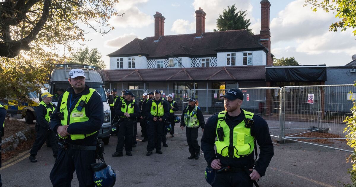 Nouvelle date fixée pour les demandeurs d'asile à l'hôtel Bell pour apprendre leur sort