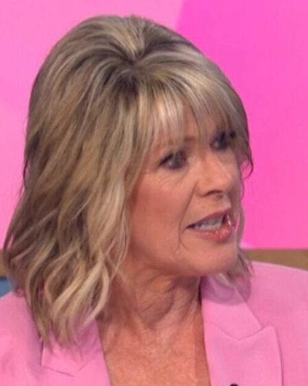 Ruth Langsford en lâche «pleurant à l'intérieur» alors qu'elle s'ouvre sur la maison vide