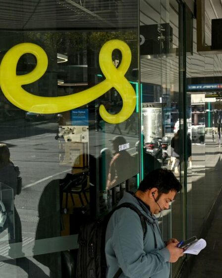 Un bébé de 8 semaines parmi 4 morts après l'Australie souffre d'une panne de courant de 14 heures inacceptable