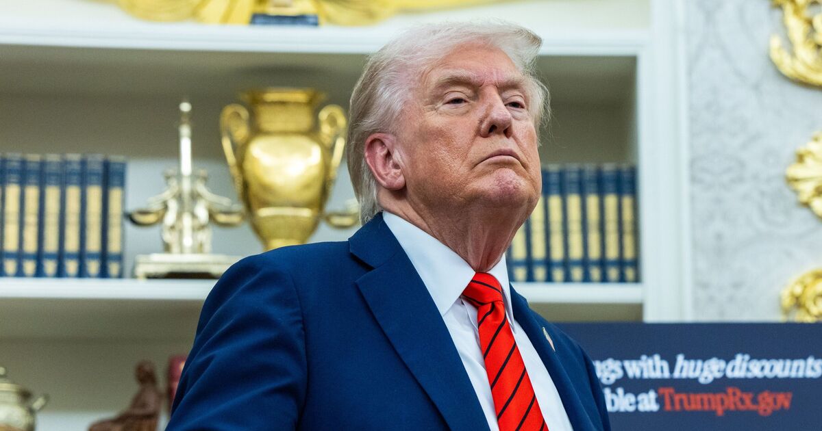 À quoi ressemble vraiment Donald Trump "chauve" après que le président ait fait exploser la couverture du TIME