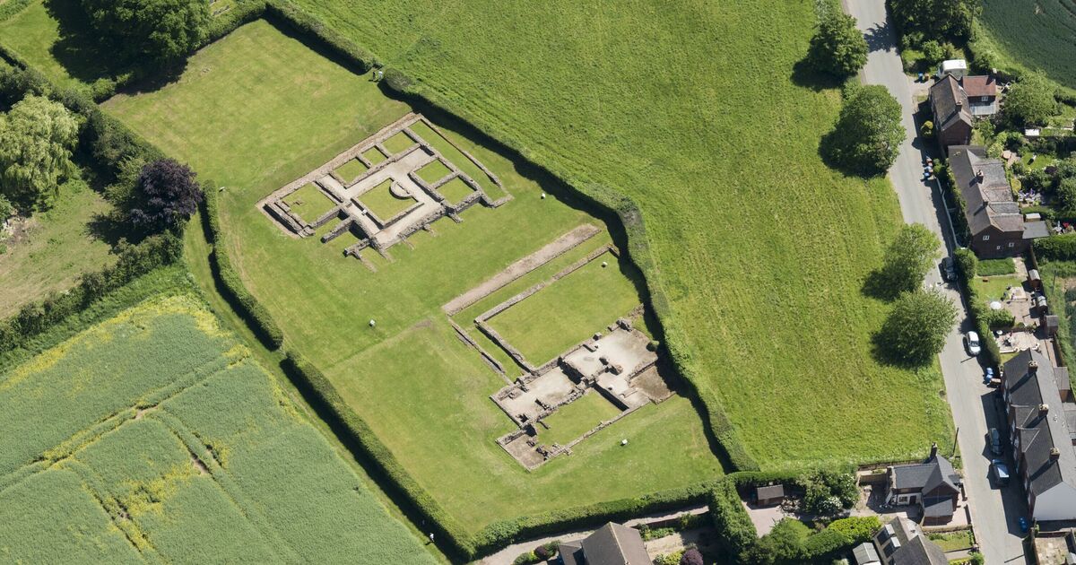 Le petit village britannique avec seulement 500 résidents qui abrite des ruines romaines incroyables de 2 000 ans