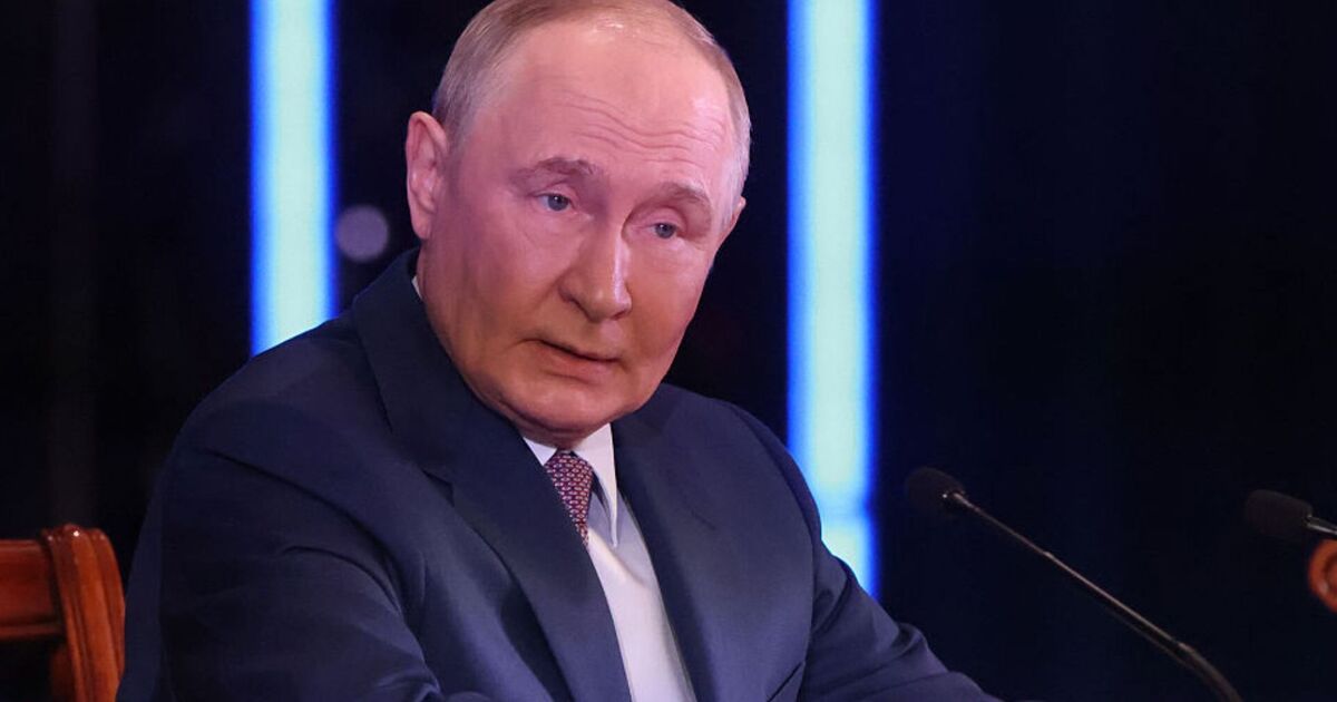 Le professeur Doomsday, la marionnette de Poutine, dit des bêtises flagrantes – les violettes flétries de l'Occident doivent se réveiller