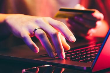 Les contrôles bancaires anti-fraude du DWP pour les demandeurs de prestations « ne résoudront pas le plus gros problème »