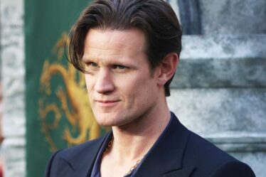 Les nouvelles stars du drame des producteurs de renne de bébé Matt Smith dans le nouveau rôle sauvage en tant que bande-annonce