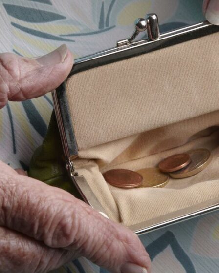 Les retraités de l'État plus âgés obtenant 2 797 £ de moins de DWP