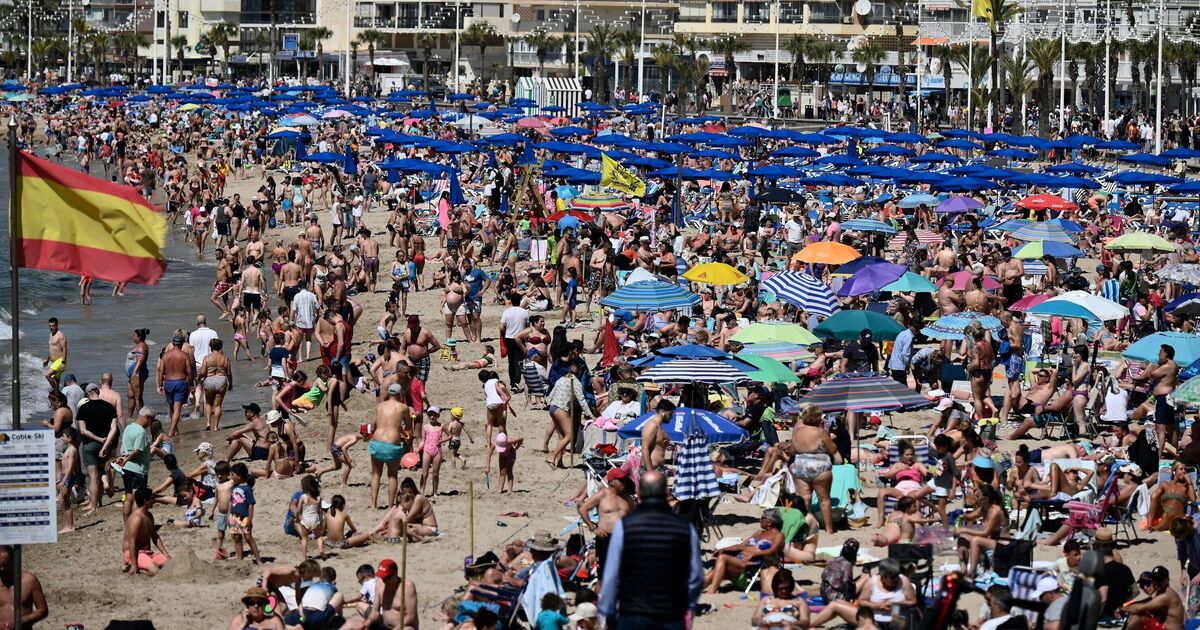 Panique en Espagne, en Grèce, en Italie et en France alors que les touristes sont confrontés à un problème majeur