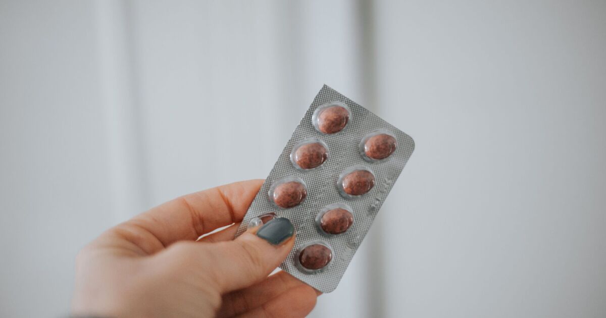 Symptôme de « caca noir » du NHS associé à un analgésique courant