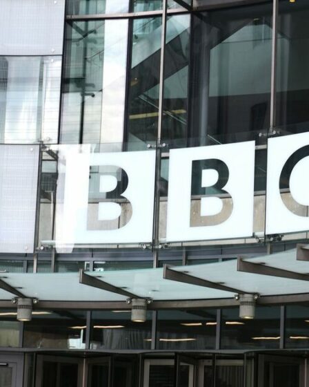 Une enquête de la BBC révèle que les téléspectateurs demandent à la chaîne de « rendre les programmes moins diversifiés »
