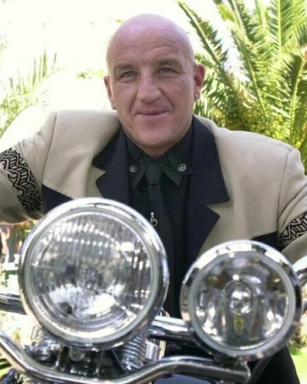 Une icône du cinéma britannique est morte sans le sou alors que sa femme dévastée n'a rien laissé