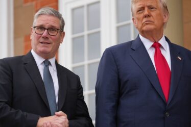 Starmer critique le plan de Trump pour la paix en Ukraine : « Il faut y travailler ! »