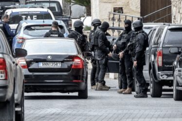 Une fusillade d'horreur dans un lieu touristique britannique populaire en Grèce fait deux morts et 10 blessés