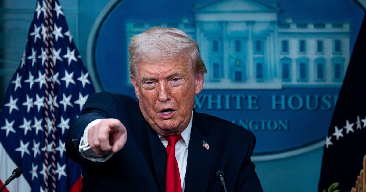 Les craintes de Trump en matière de santé montent en flèche après un étrange discours de 104 minutes – « déclinant sous nos yeux »