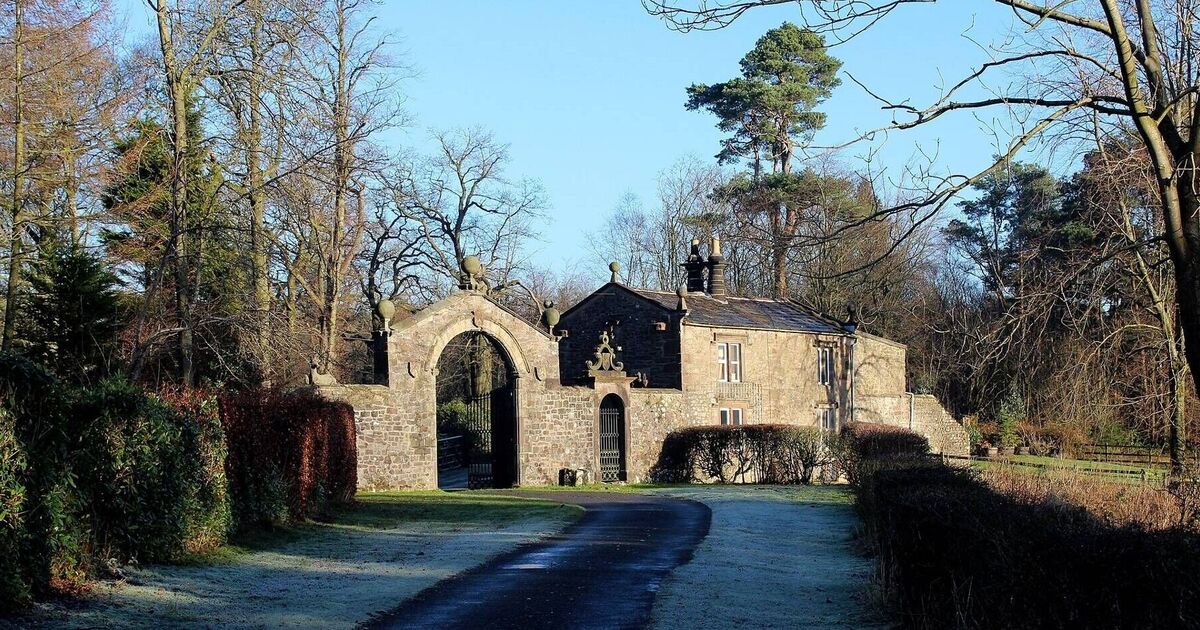Le « pont des fées » magique se trouve à côté d’un joli village britannique qui semble « figé dans le temps »