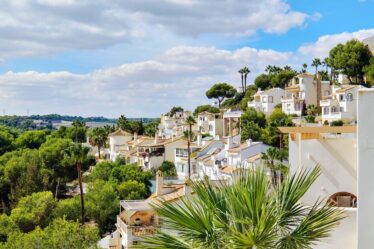 Fureur en Espagne alors que les résidences touristiques transforment les hotspots en « villes fantômes »